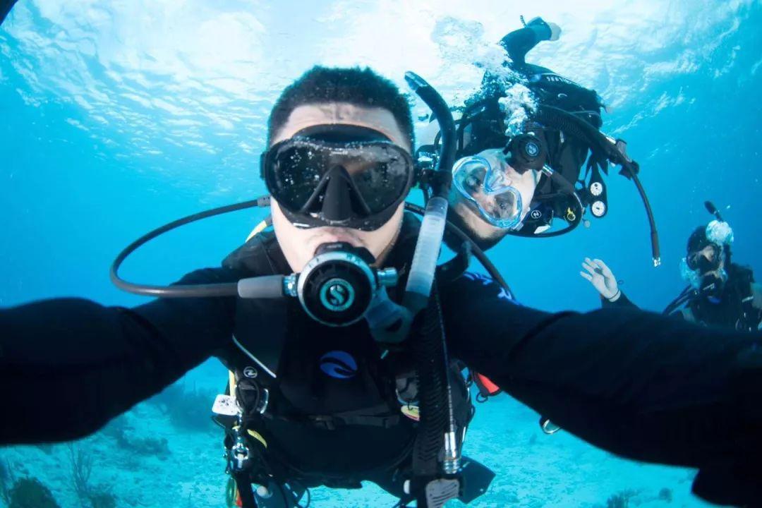 用纳米技术制成的银粉会在空气中自燃。这句话错在哪里?-最全面的问答网站