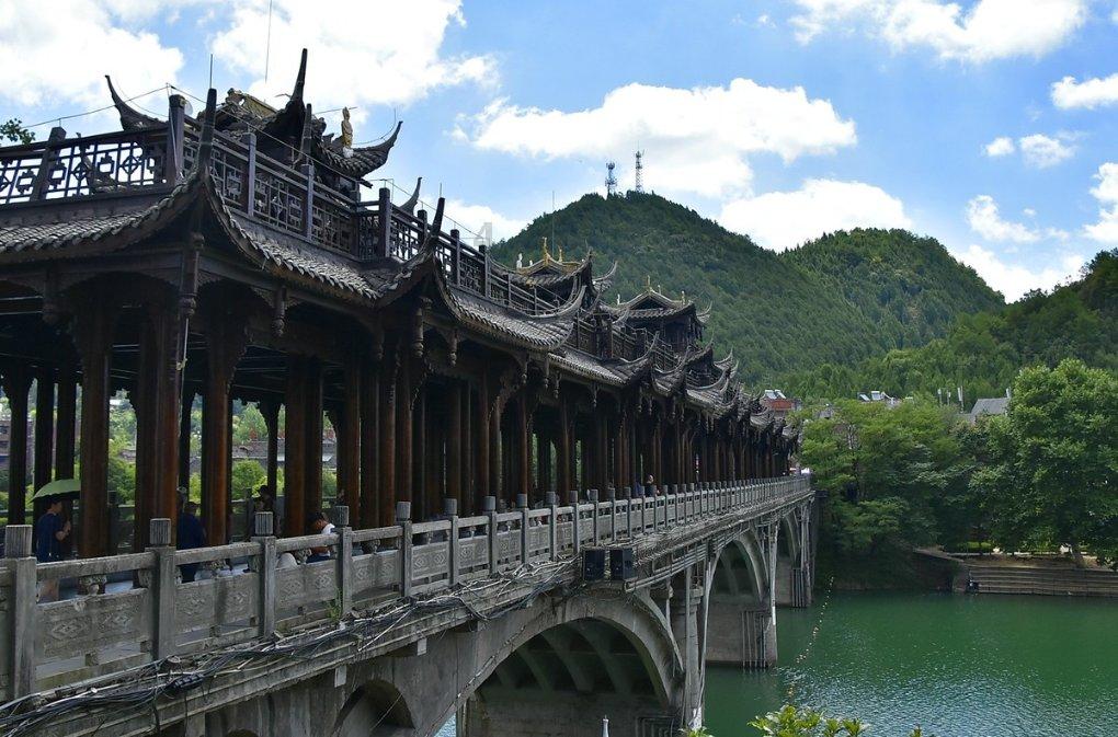 江苏一女子输密码前想起酒店反诈海报，反诈宣传给女子挽回了哪些损失？游戏画面